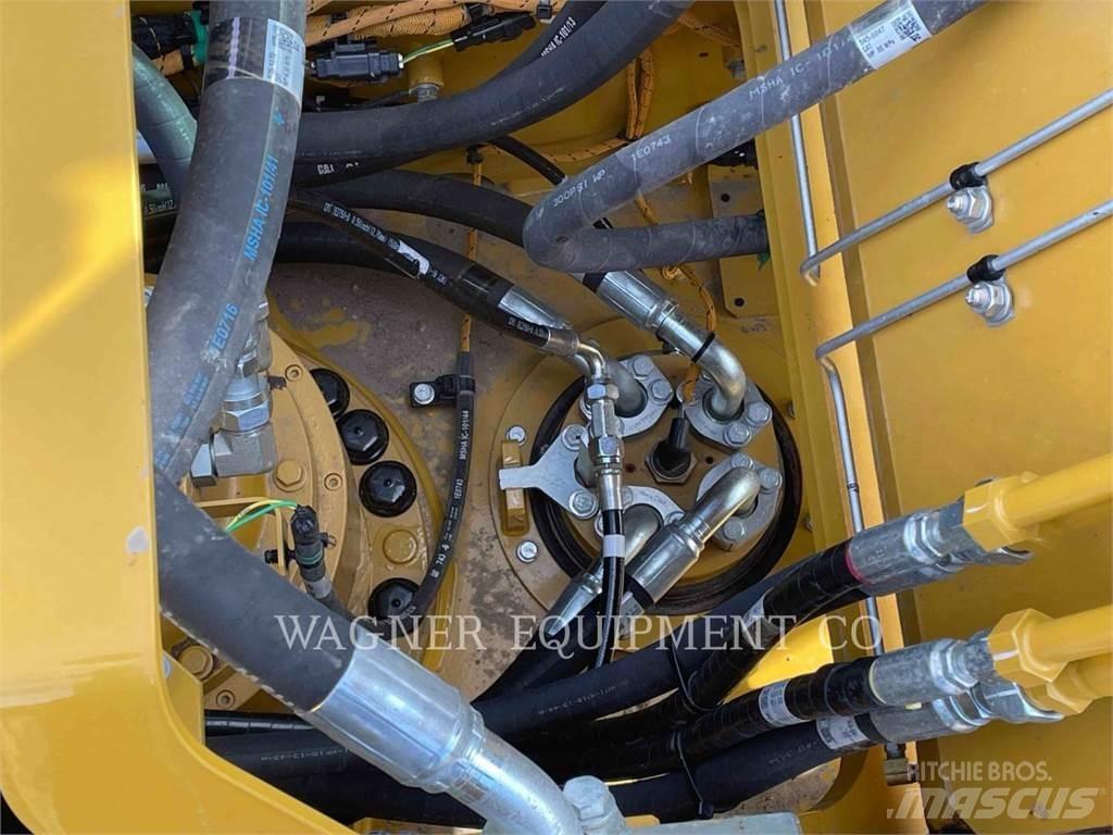 CAT 323 Bageri gusjeničari