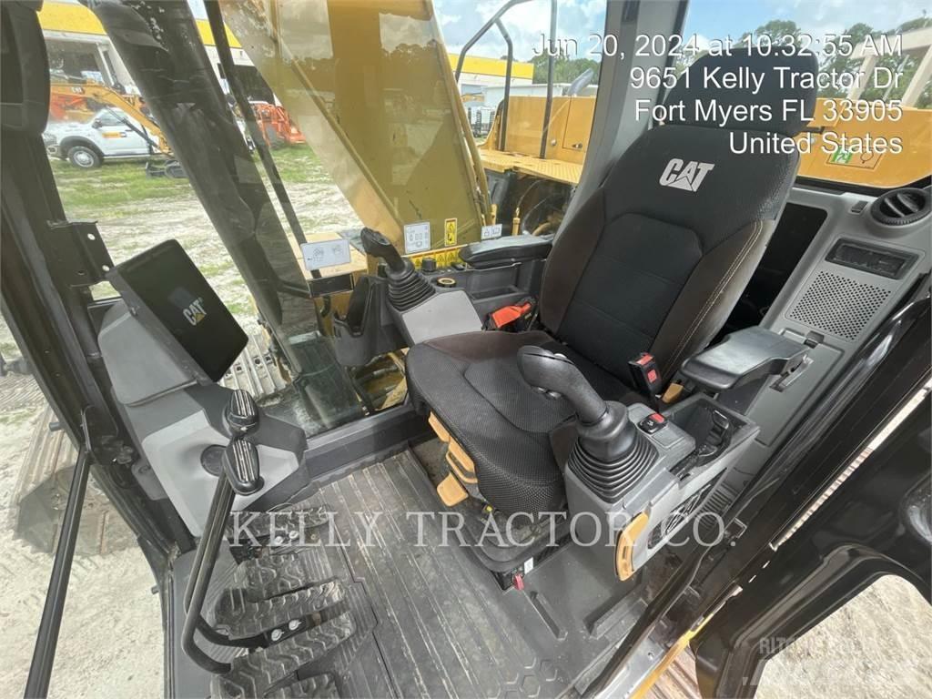 CAT 323 Bageri gusjeničari