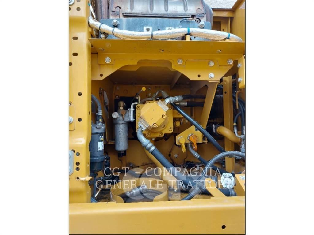 CAT 323 Bageri gusjeničari