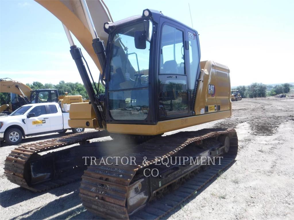 CAT 323 Bageri gusjeničari