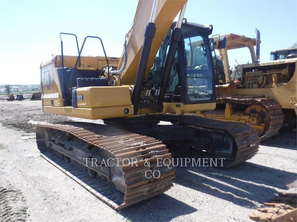 CAT 323 Bageri gusjeničari