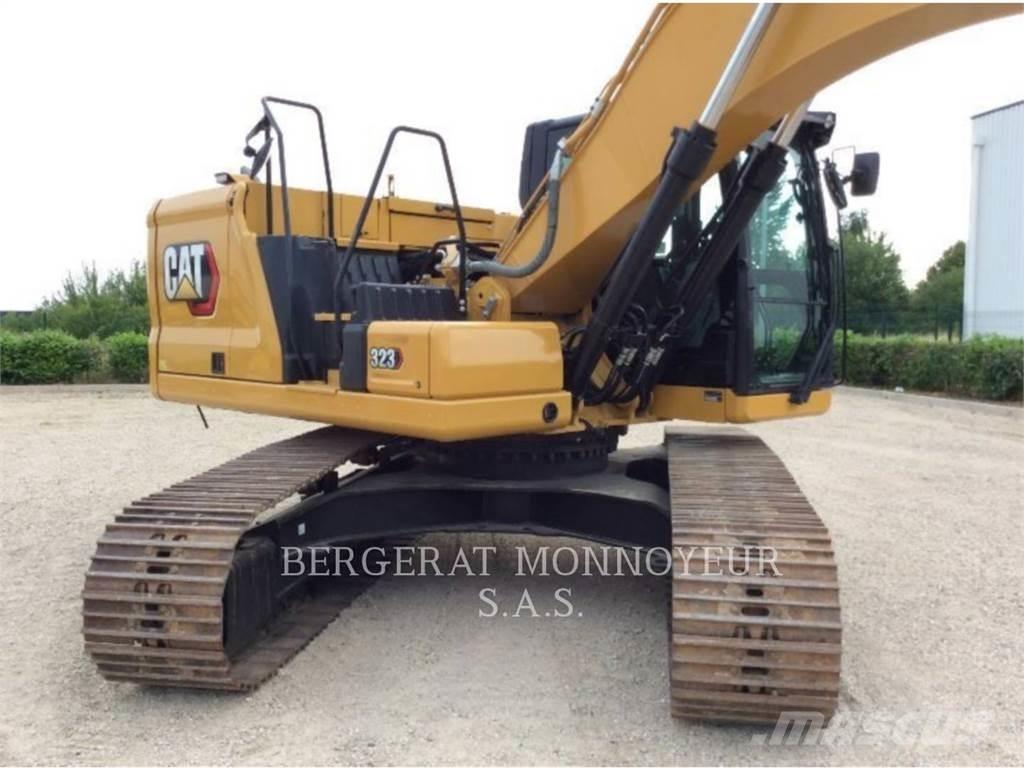 CAT 323 Bageri gusjeničari