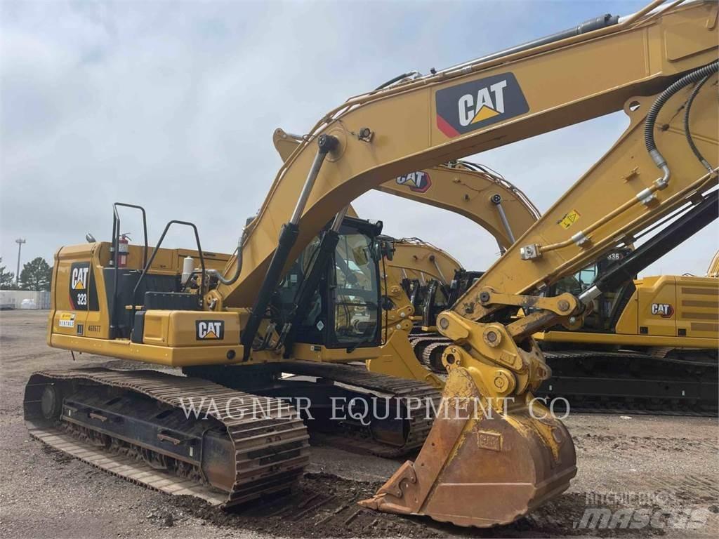 CAT 323 Bageri gusjeničari