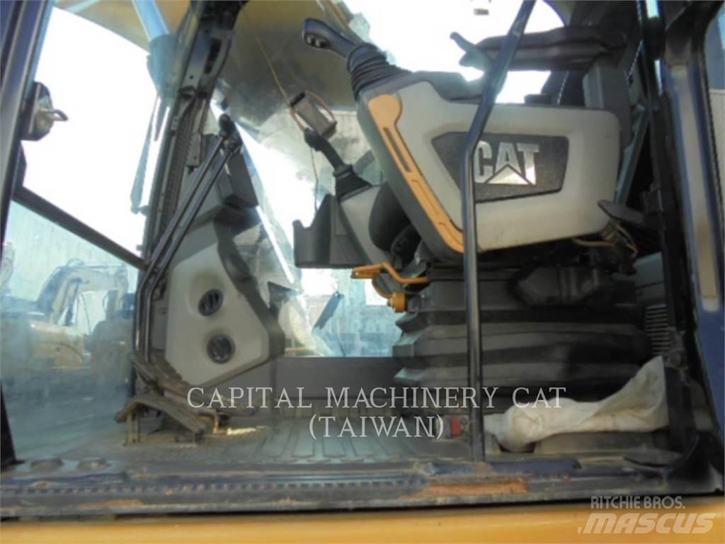 CAT 323-07 Bageri gusjeničari