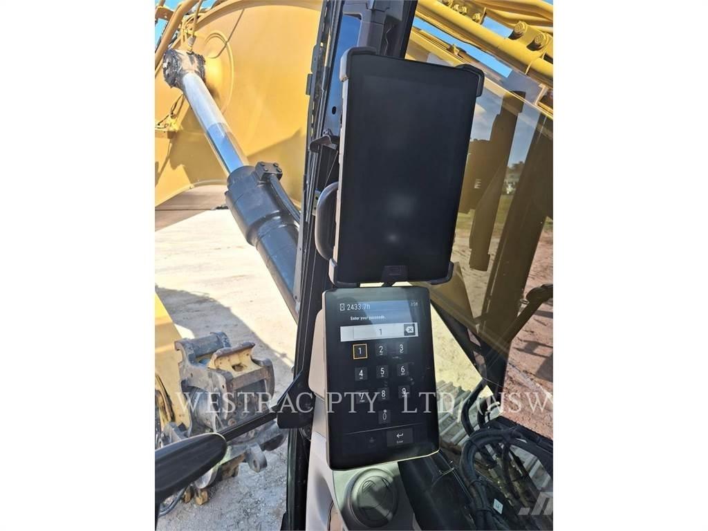 CAT 323-07 Bageri gusjeničari