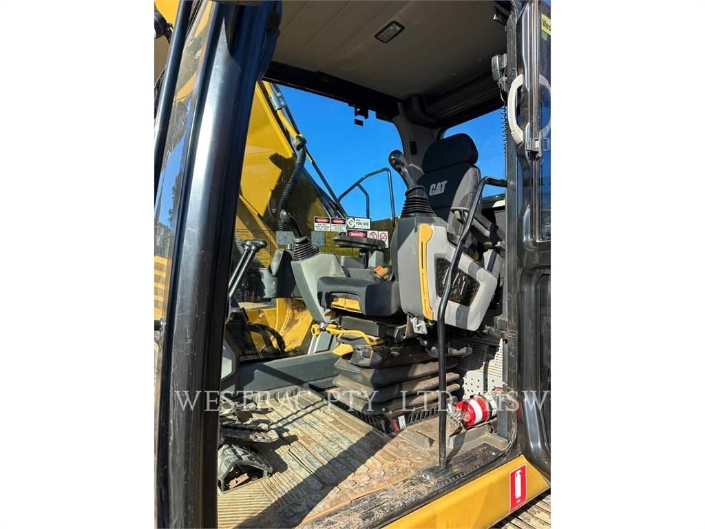 CAT 323-07 Bageri gusjeničari