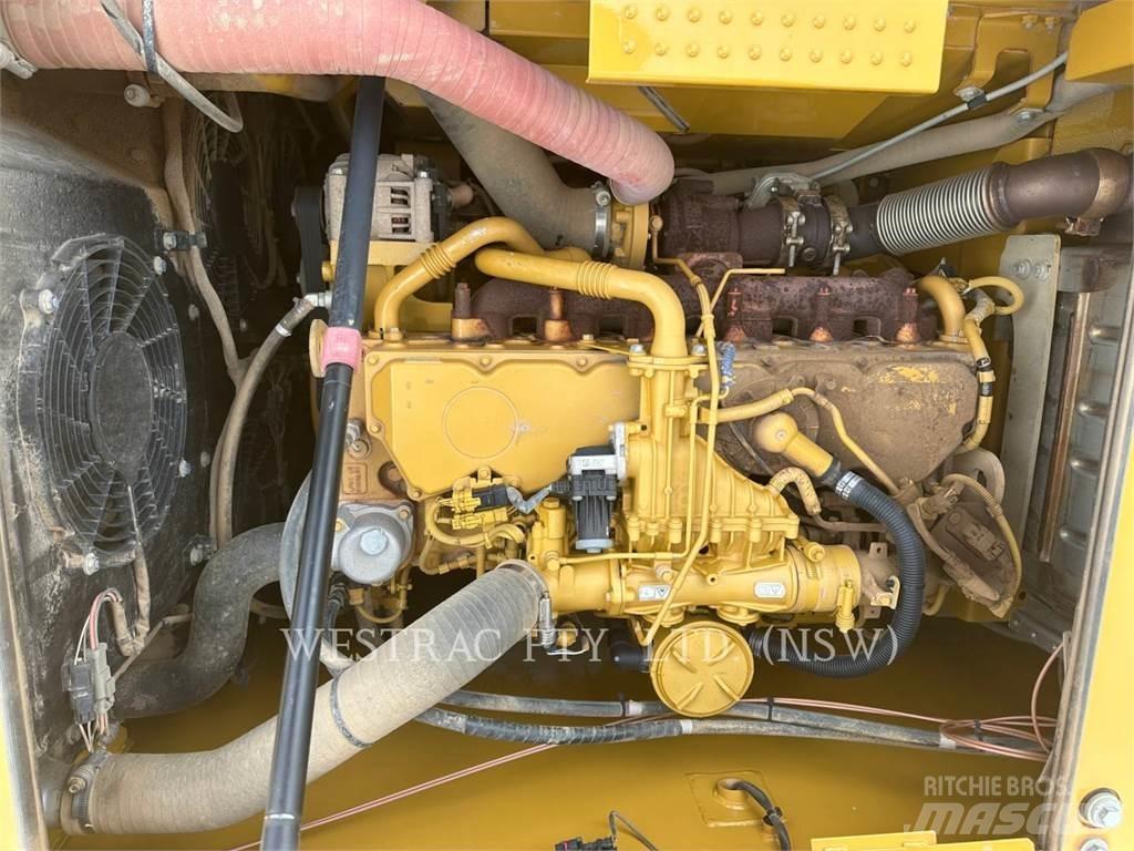 CAT 323-07 Bageri gusjeničari