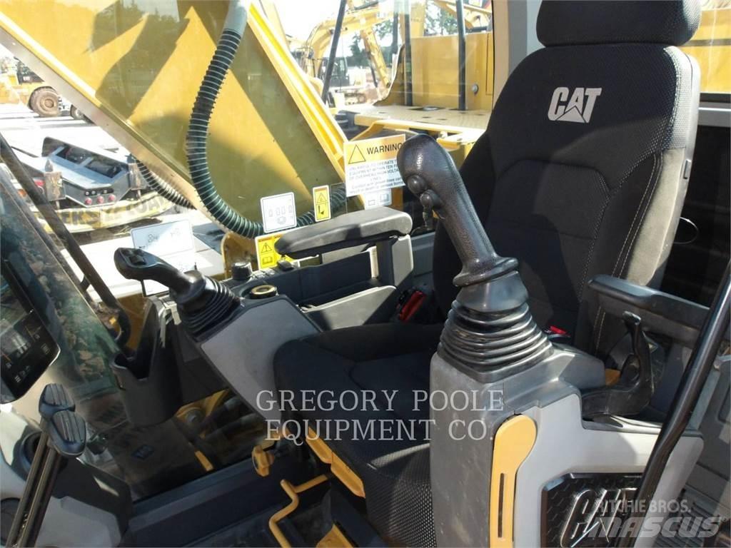 CAT 323-07 Bageri gusjeničari