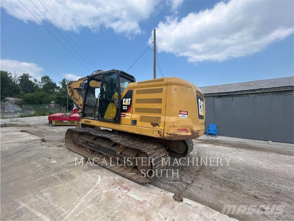 CAT 323-07 Bageri gusjeničari