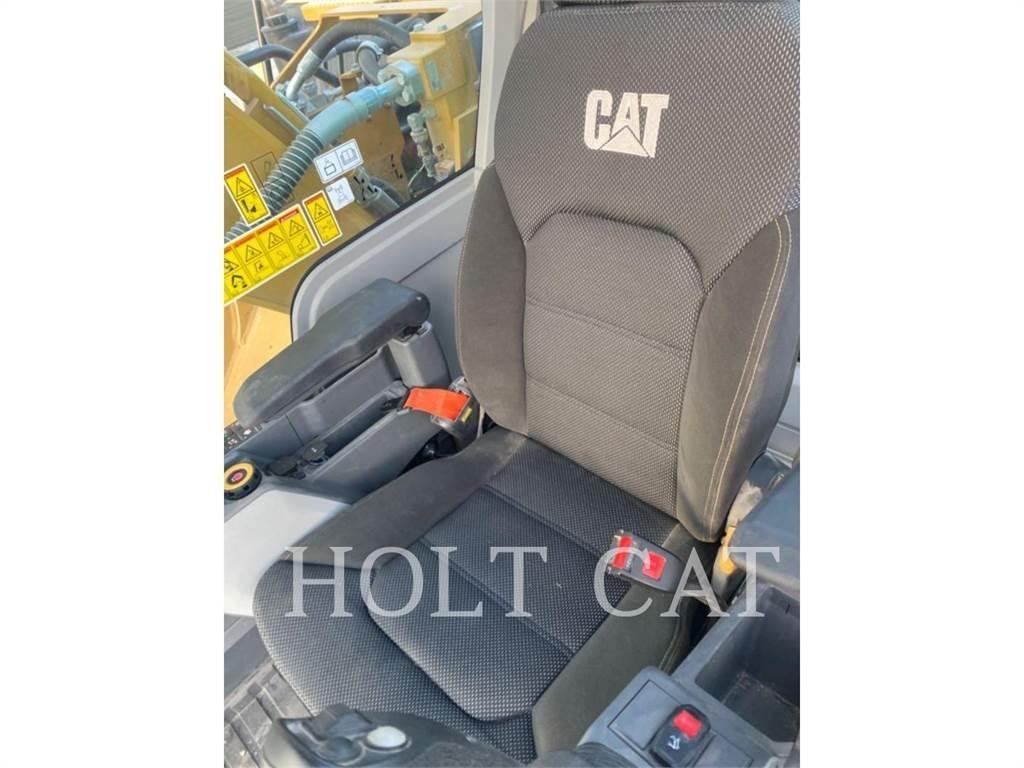 CAT 323 TC Bageri gusjeničari