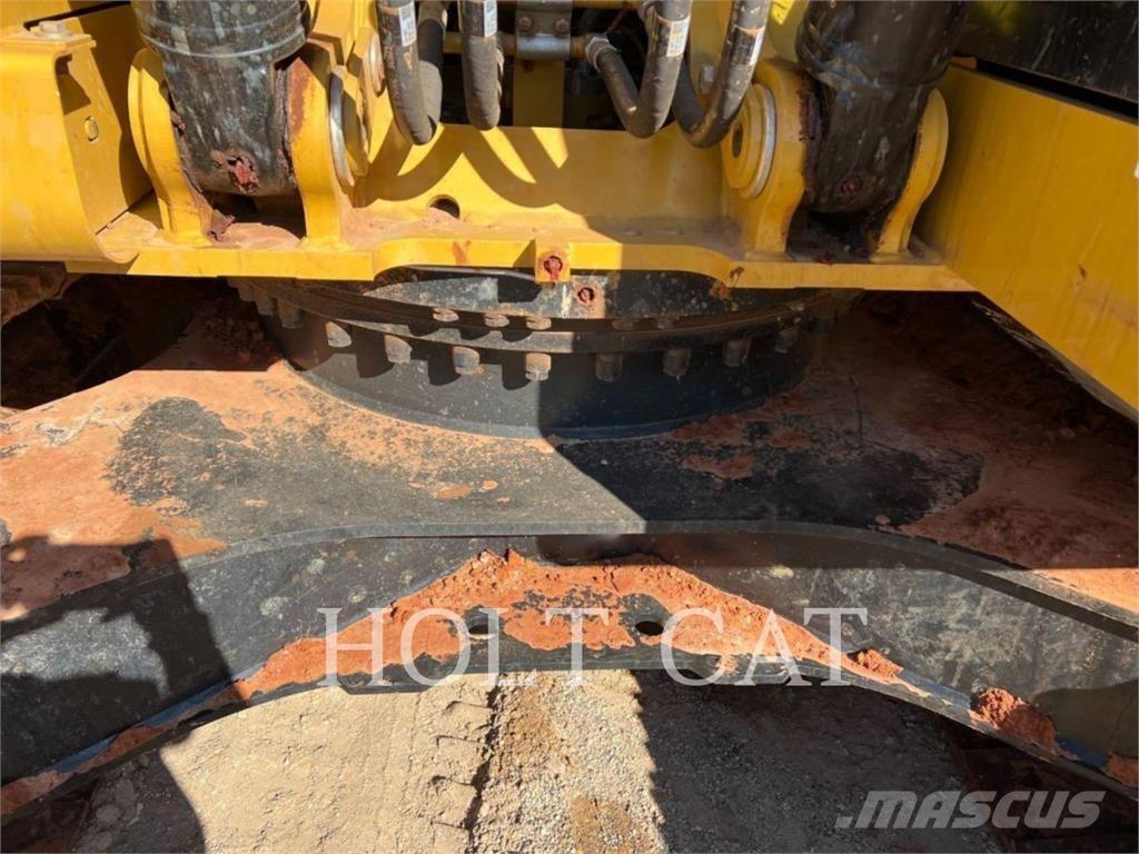 CAT 323 TC Bageri gusjeničari