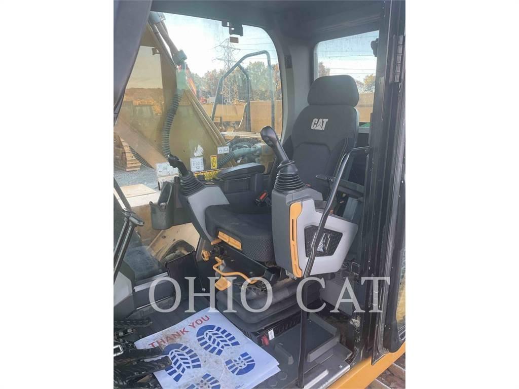 CAT 323 TCS Bageri gusjeničari