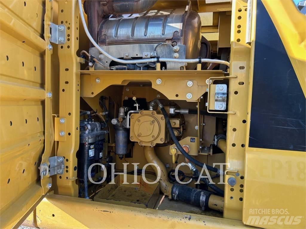 CAT 323 TCS Bageri gusjeničari