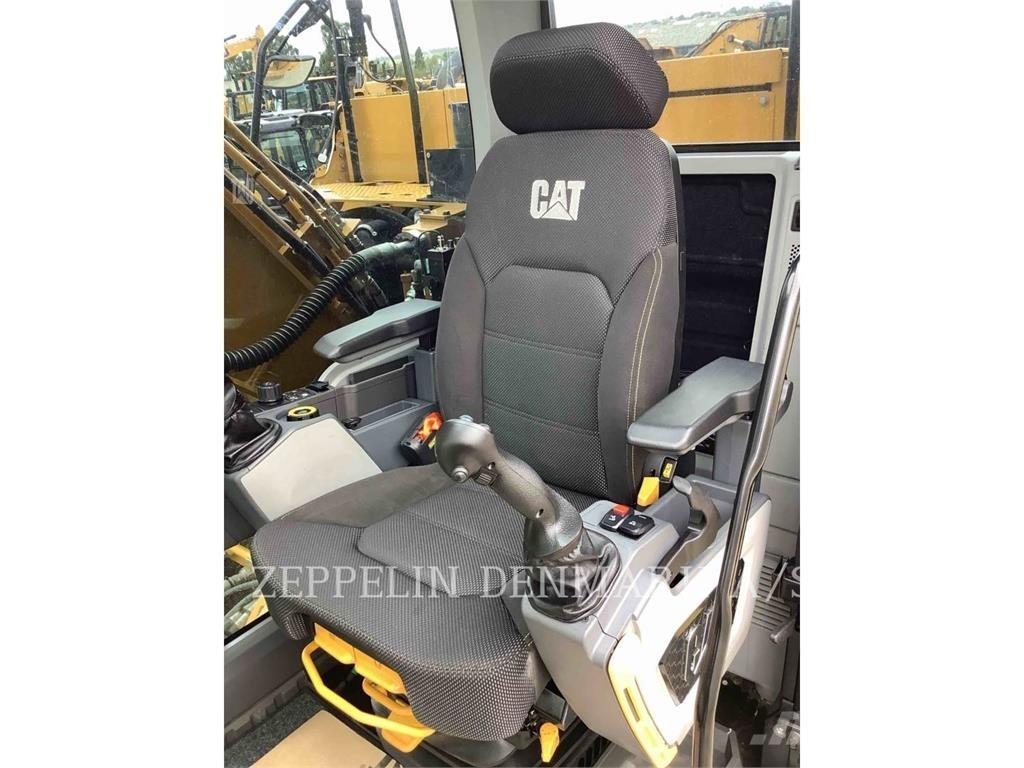 CAT 32307 Bageri gusjeničari