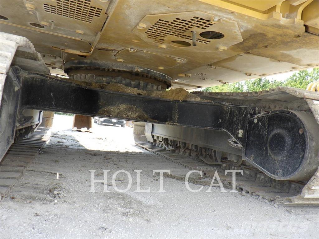 CAT 32307 Bageri gusjeničari