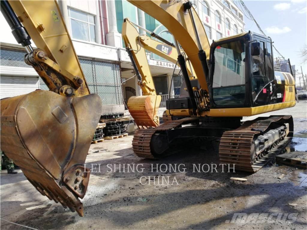 CAT 323D2L Bageri gusjeničari