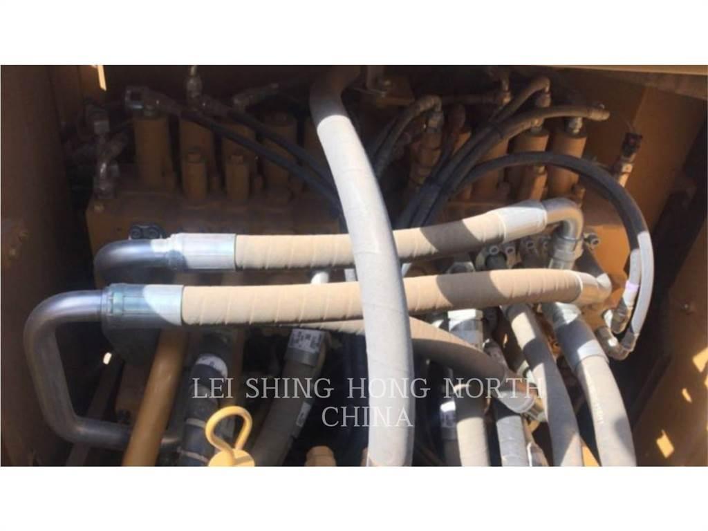 CAT 323D2L Bageri gusjeničari