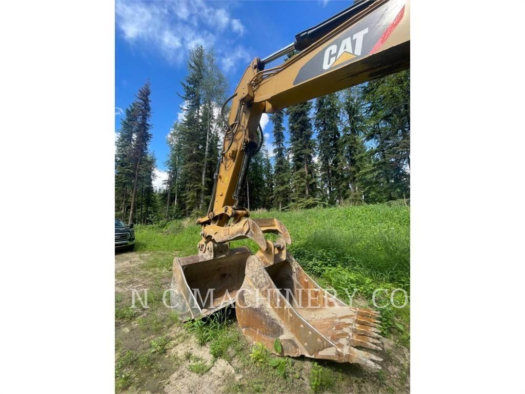 CAT 323F L Bageri gusjeničari