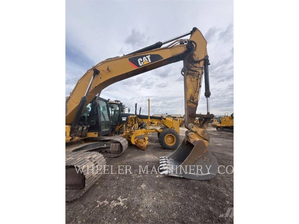 CAT 323F L CF Bageri gusjeničari