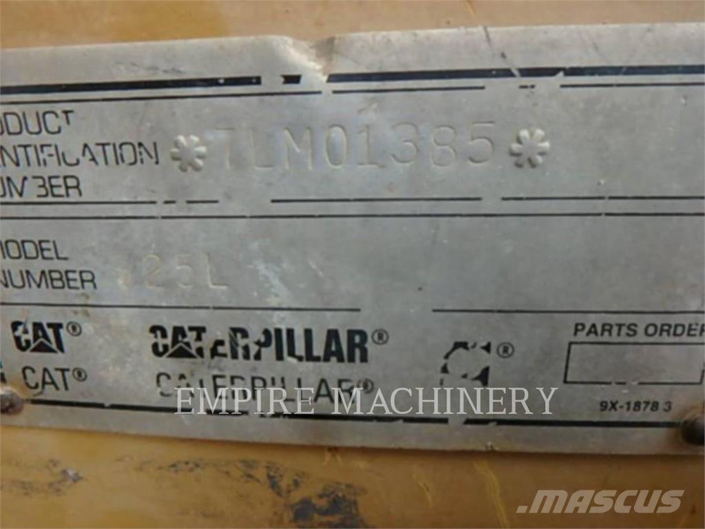 CAT 325 Bageri gusjeničari