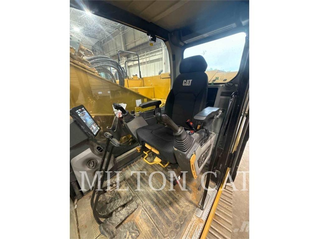 CAT 325 Bageri gusjeničari
