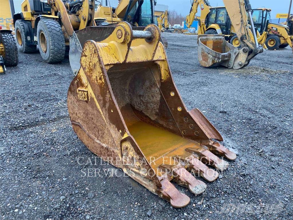CAT 325 07D Bageri gusjeničari
