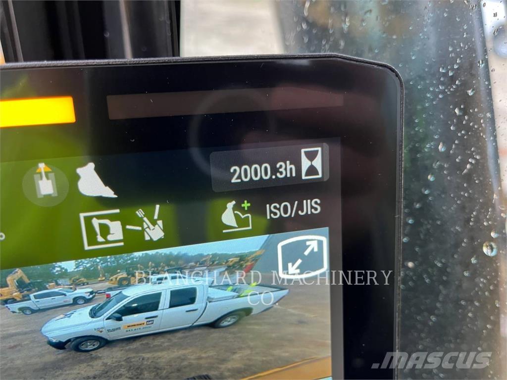 CAT 326 Bageri gusjeničari