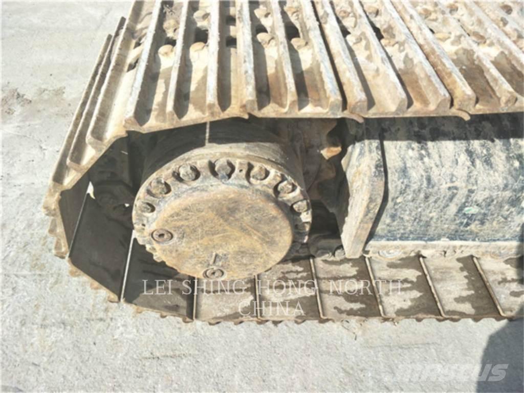 CAT 326D2L Bageri gusjeničari