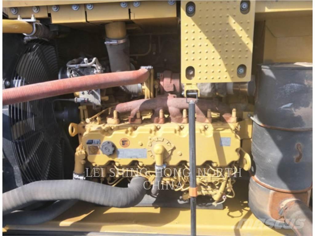 CAT 326D2L Bageri gusjeničari