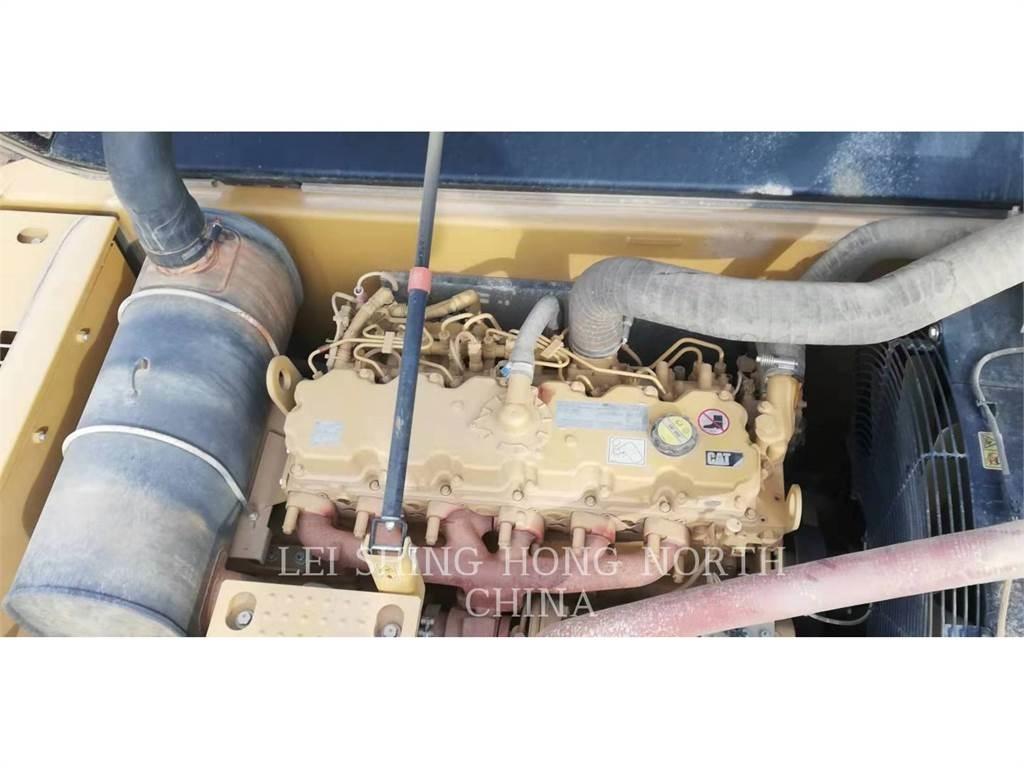 CAT 326D2L Bageri gusjeničari