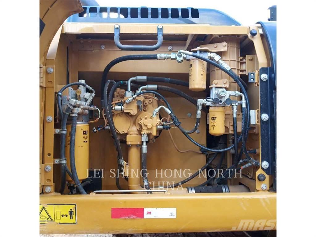 CAT 326D2L Bageri gusjeničari