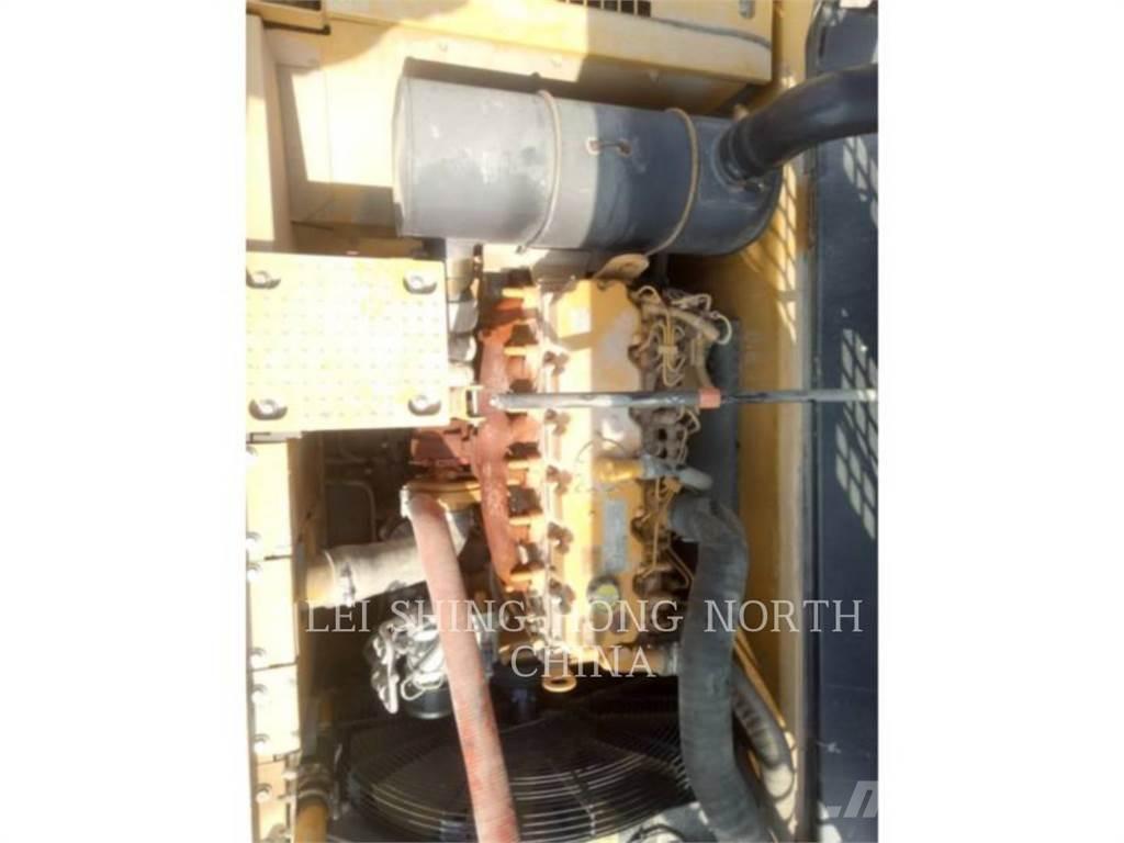 CAT 326D2L Bageri gusjeničari