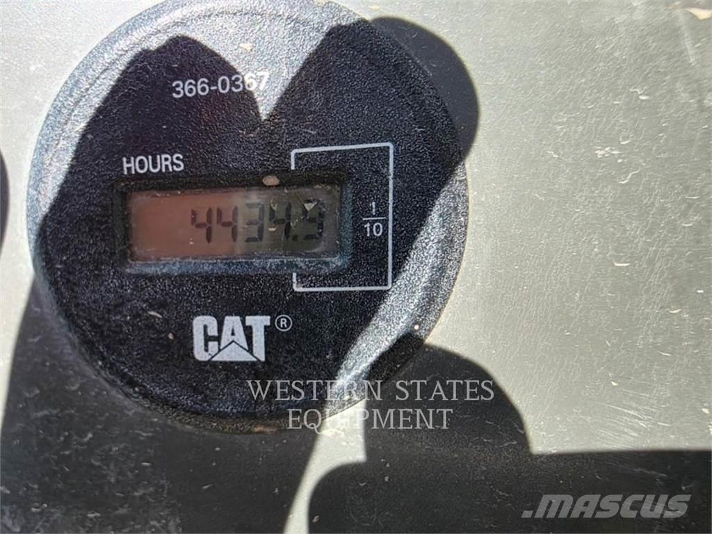 CAT 328D Bageri gusjeničari