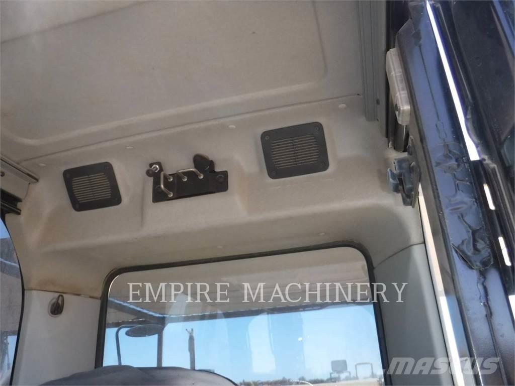 CAT 328DLCR Bageri gusjeničari
