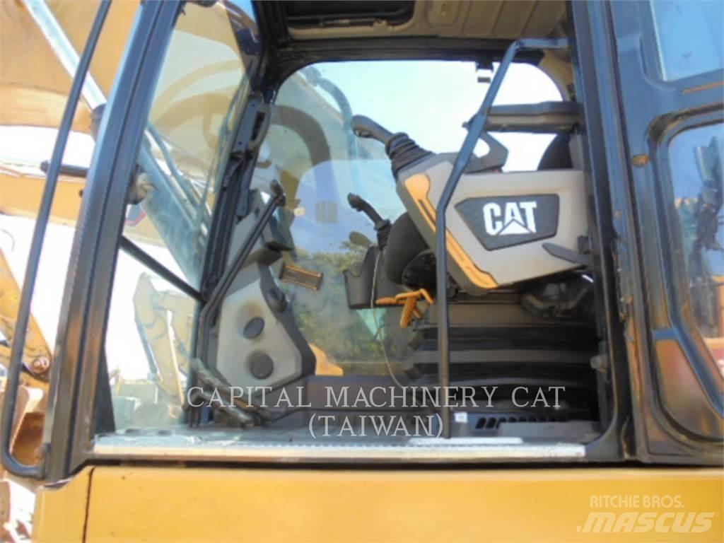 CAT 330-07 Bageri gusjeničari