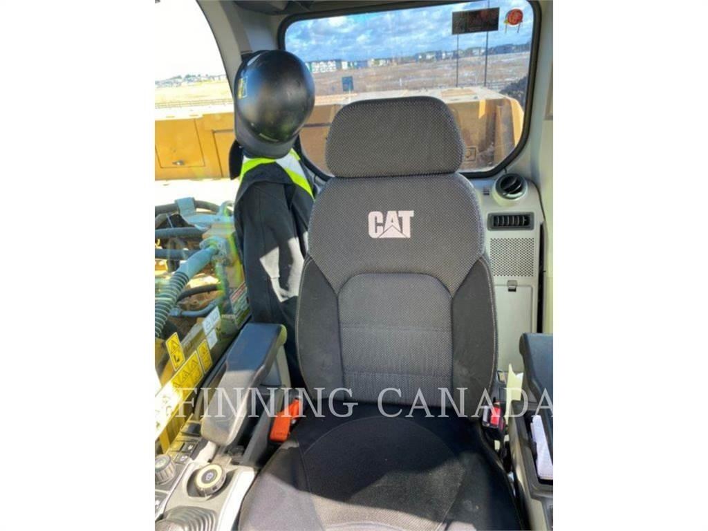 CAT 330-07 Bageri gusjeničari