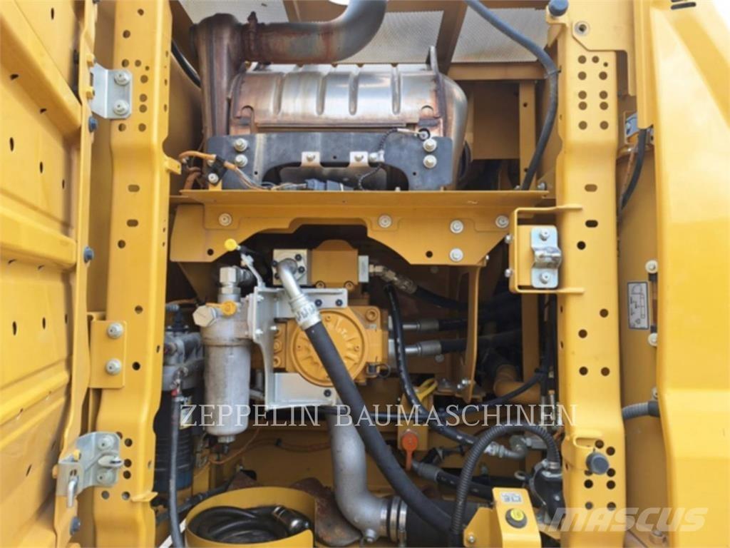 CAT 330-07 Bageri gusjeničari