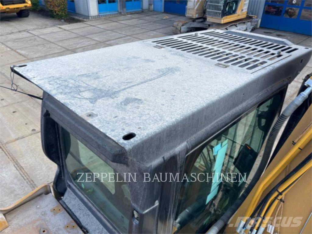 CAT 330-07 Bageri gusjeničari