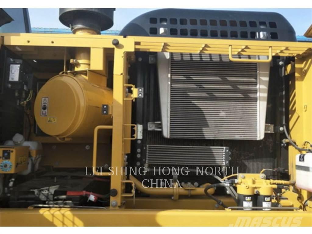 CAT 330-07 Bageri gusjeničari