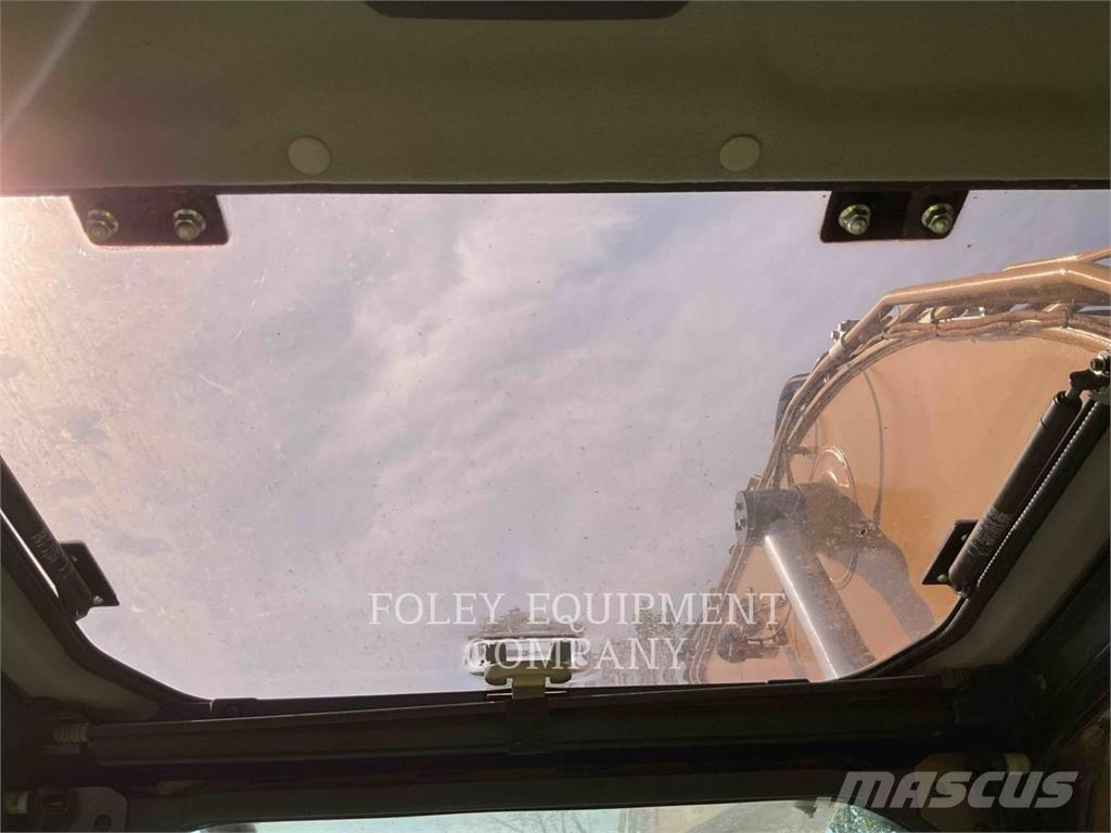 CAT 330-0710I Bageri gusjeničari