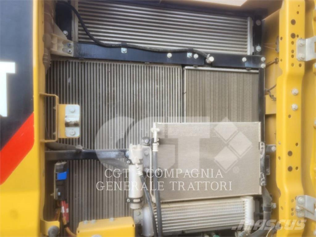 CAT 330 NG Bageri gusjeničari