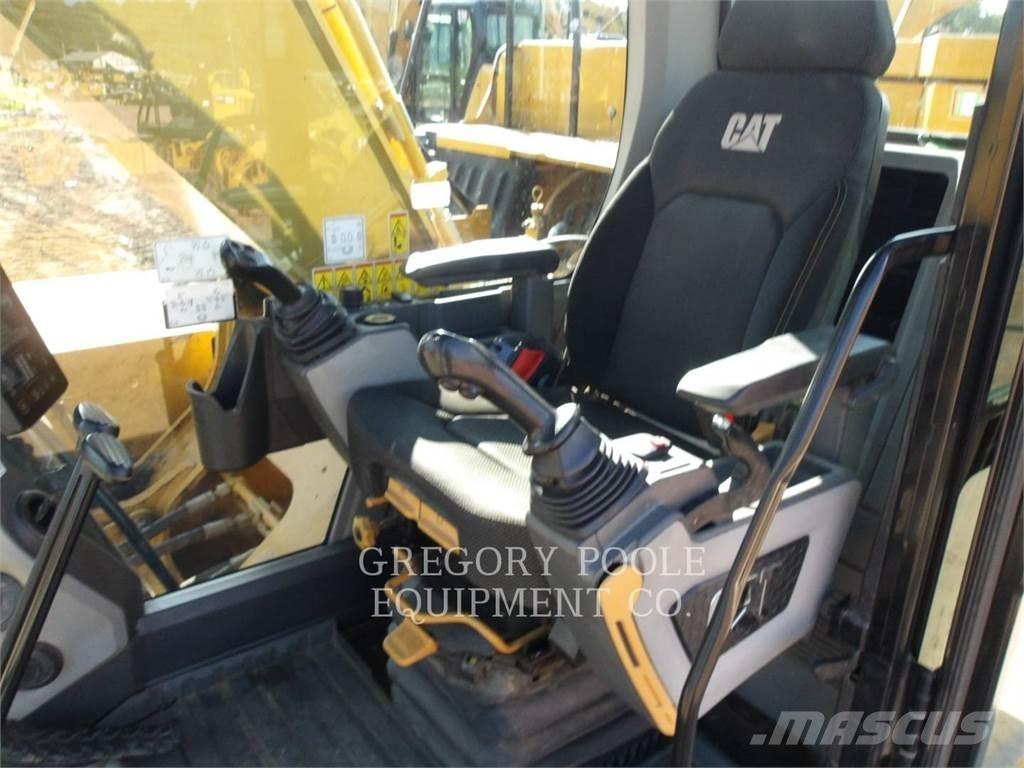 CAT 33007 Bageri gusjeničari