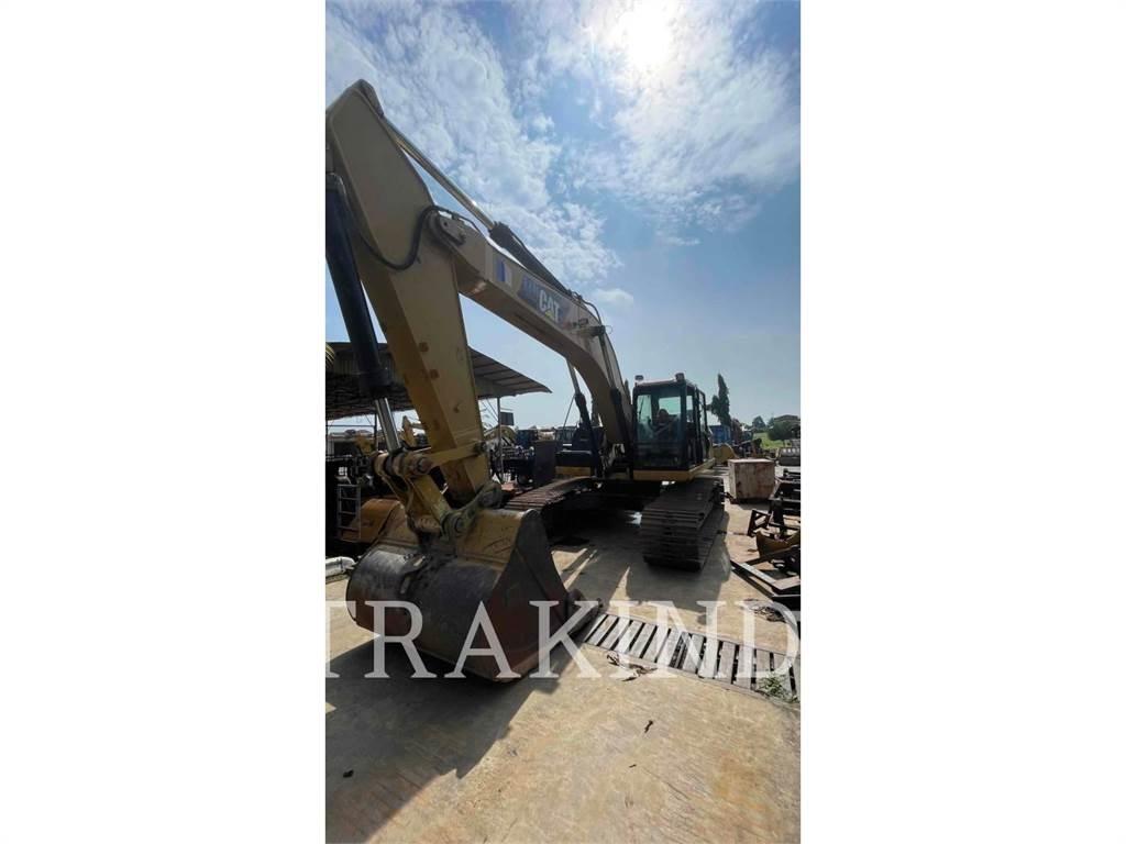 CAT 330D2L Bageri gusjeničari