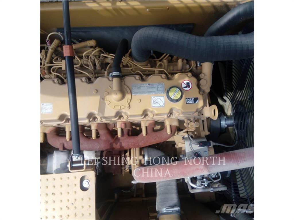 CAT 330D2L Bageri gusjeničari