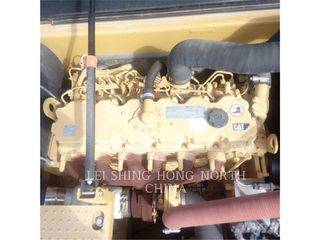 CAT 330D2L Bageri gusjeničari