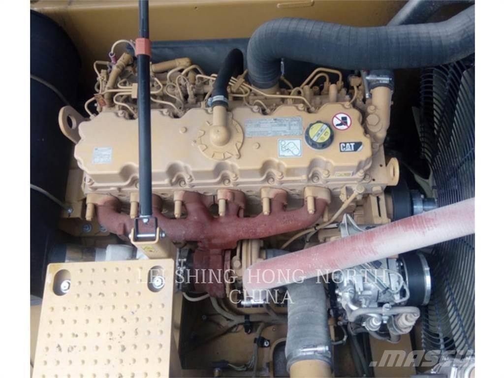 CAT 330D2L Bageri gusjeničari