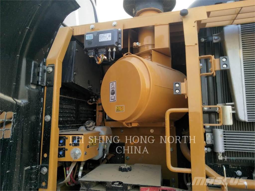 CAT 330D2L Bageri gusjeničari