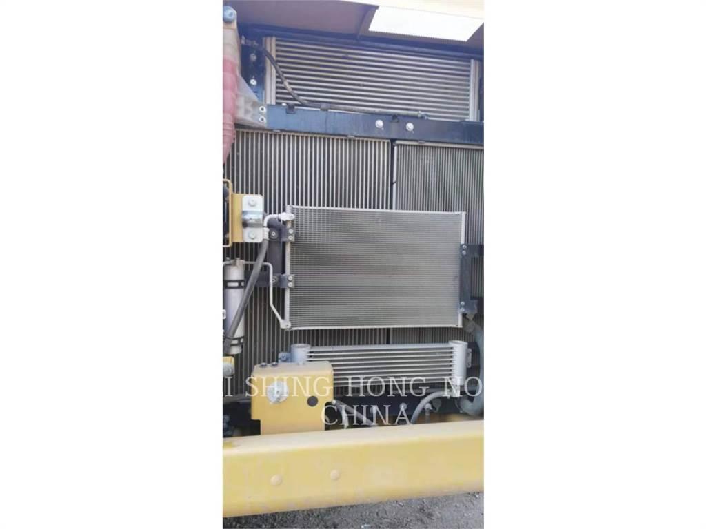 CAT 330D2L Bageri gusjeničari