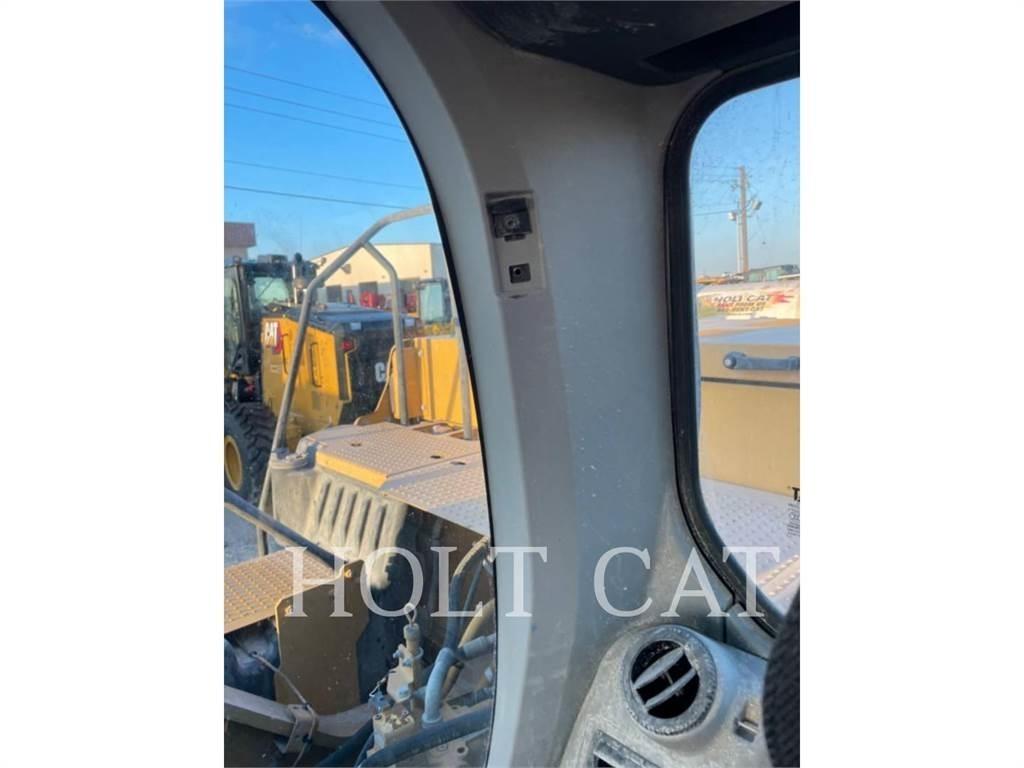 CAT 330GC Bageri gusjeničari