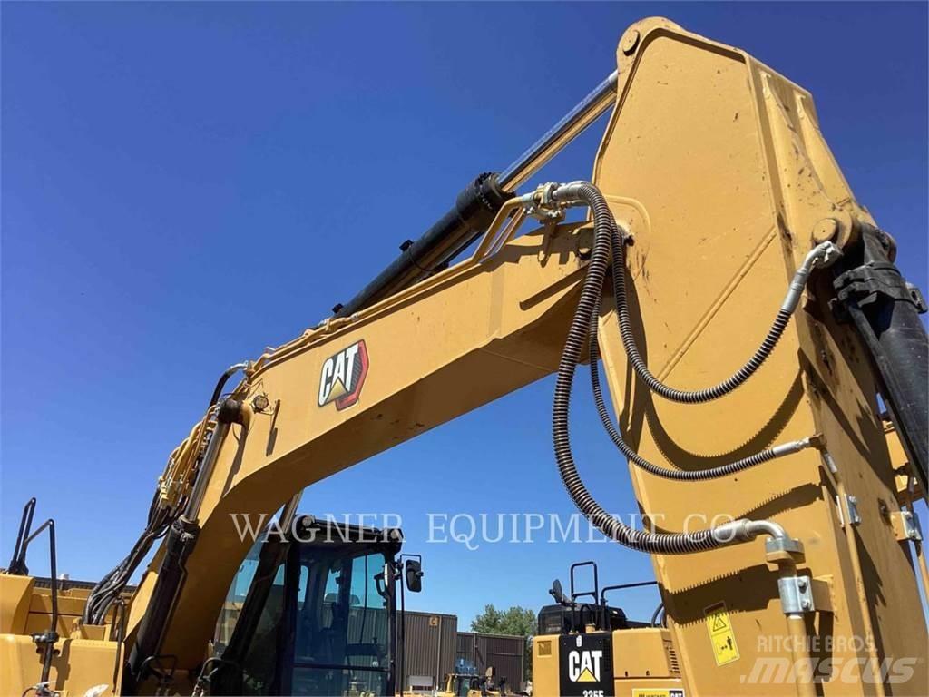 CAT 335 Bageri gusjeničari
